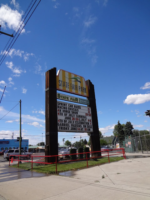 Americana sign