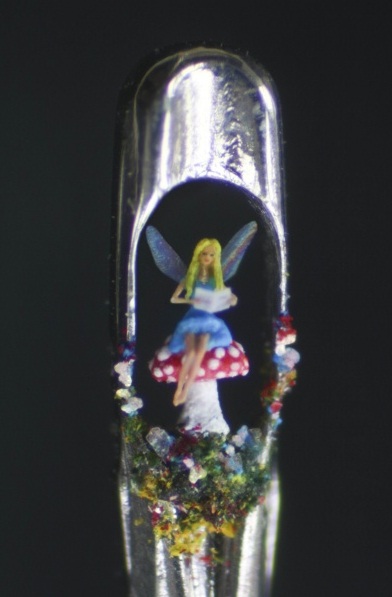 MY LUXURY NOTEBOOK: Willard Wigan - Micro-sculptures