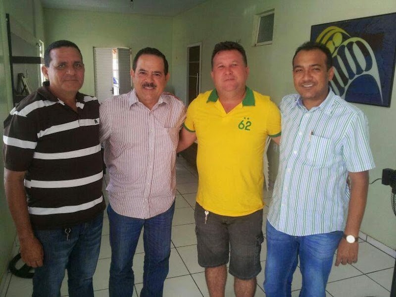  deputado Raimundo Louro continua ganhando apoios importantes de prefeitos e lideranças políticas do Maranhão.
