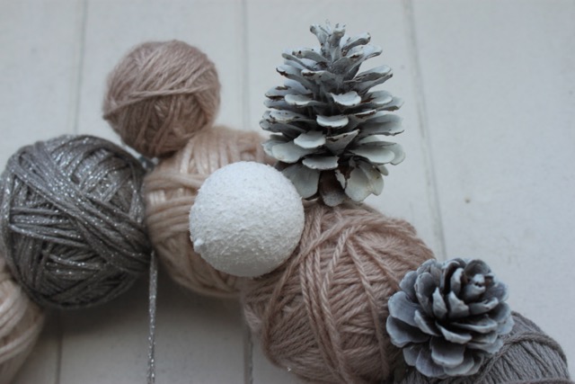 DIY couronne noël en laine