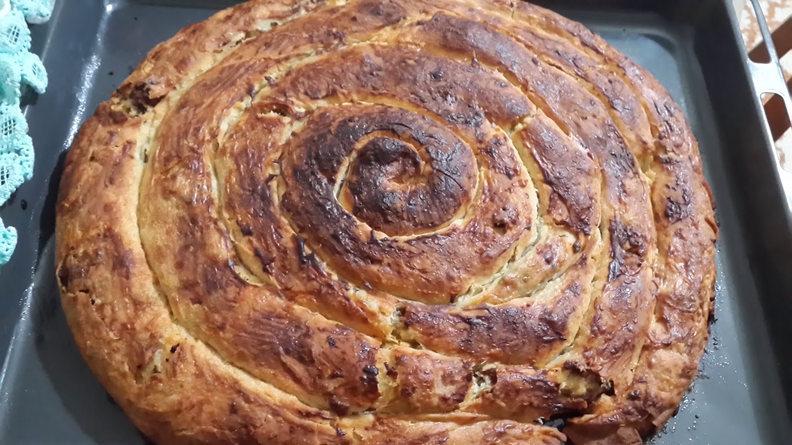 Mayalı Kol Böreği