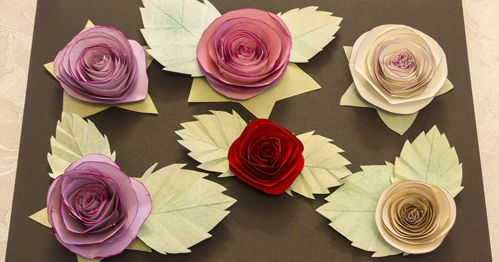 MargiesBlueHouse Paper roses with leaves!