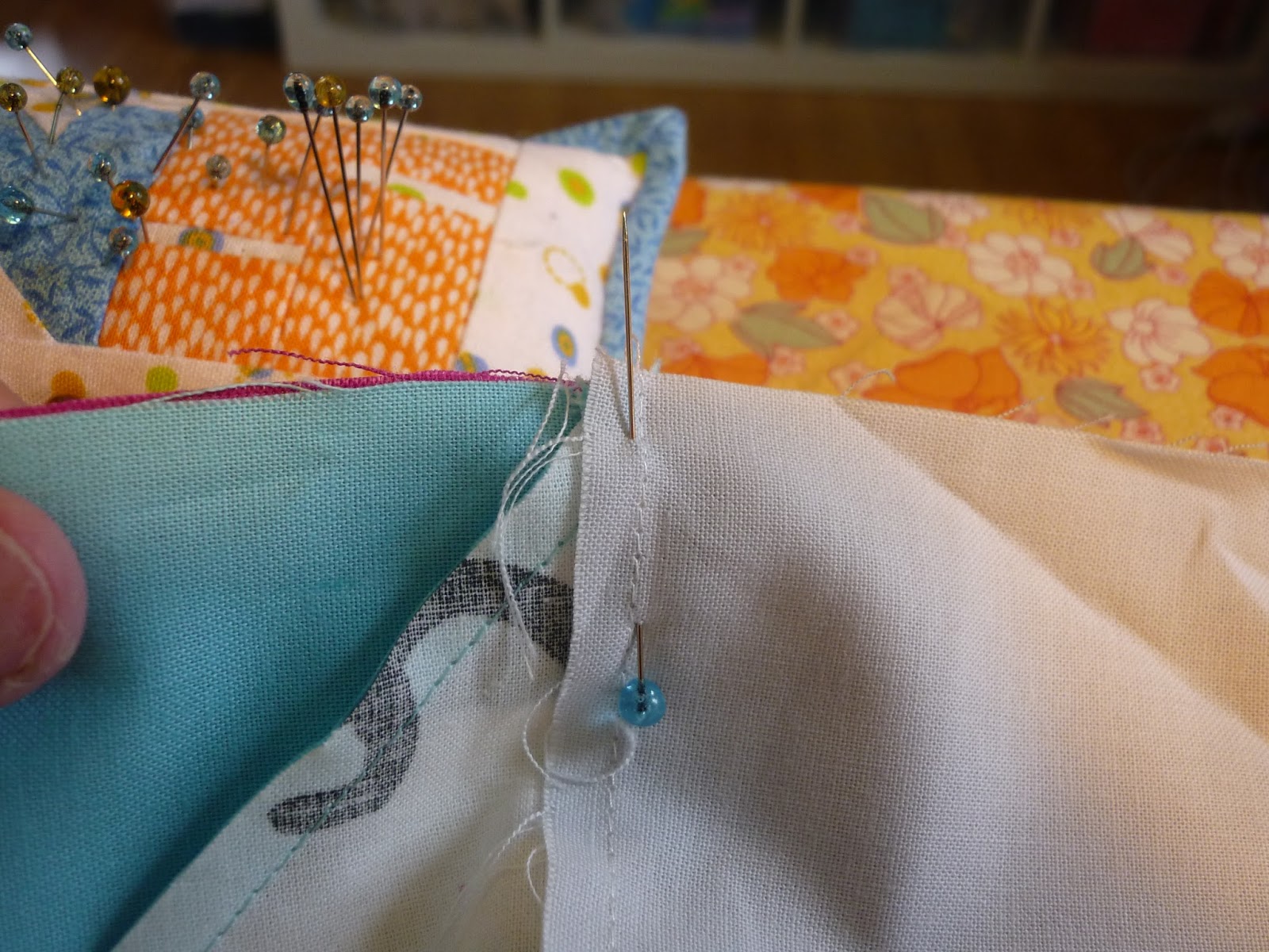 chezzetcook modern quilts Chain Piecing A Quilt Top A Tutorial