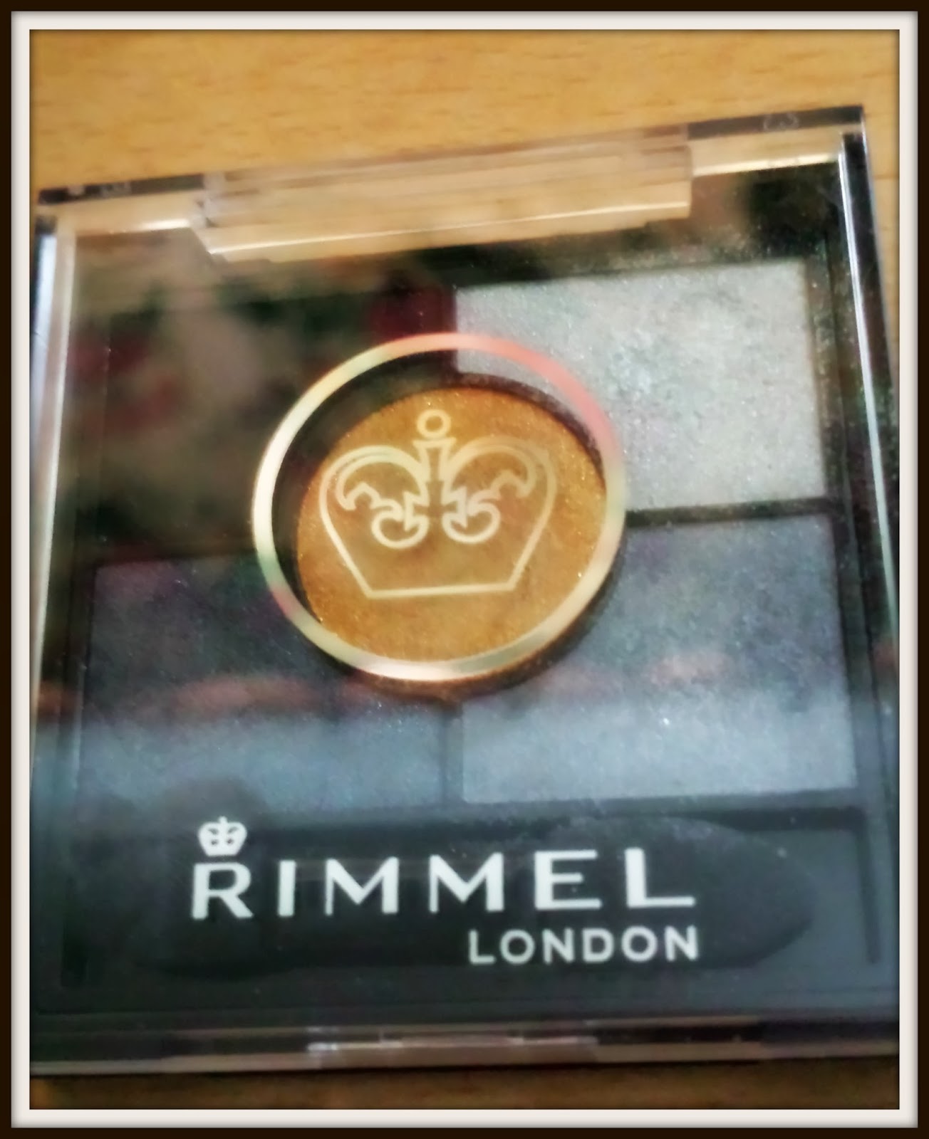 Rimmel Glam Eyes eye shadow in Golden Eye review