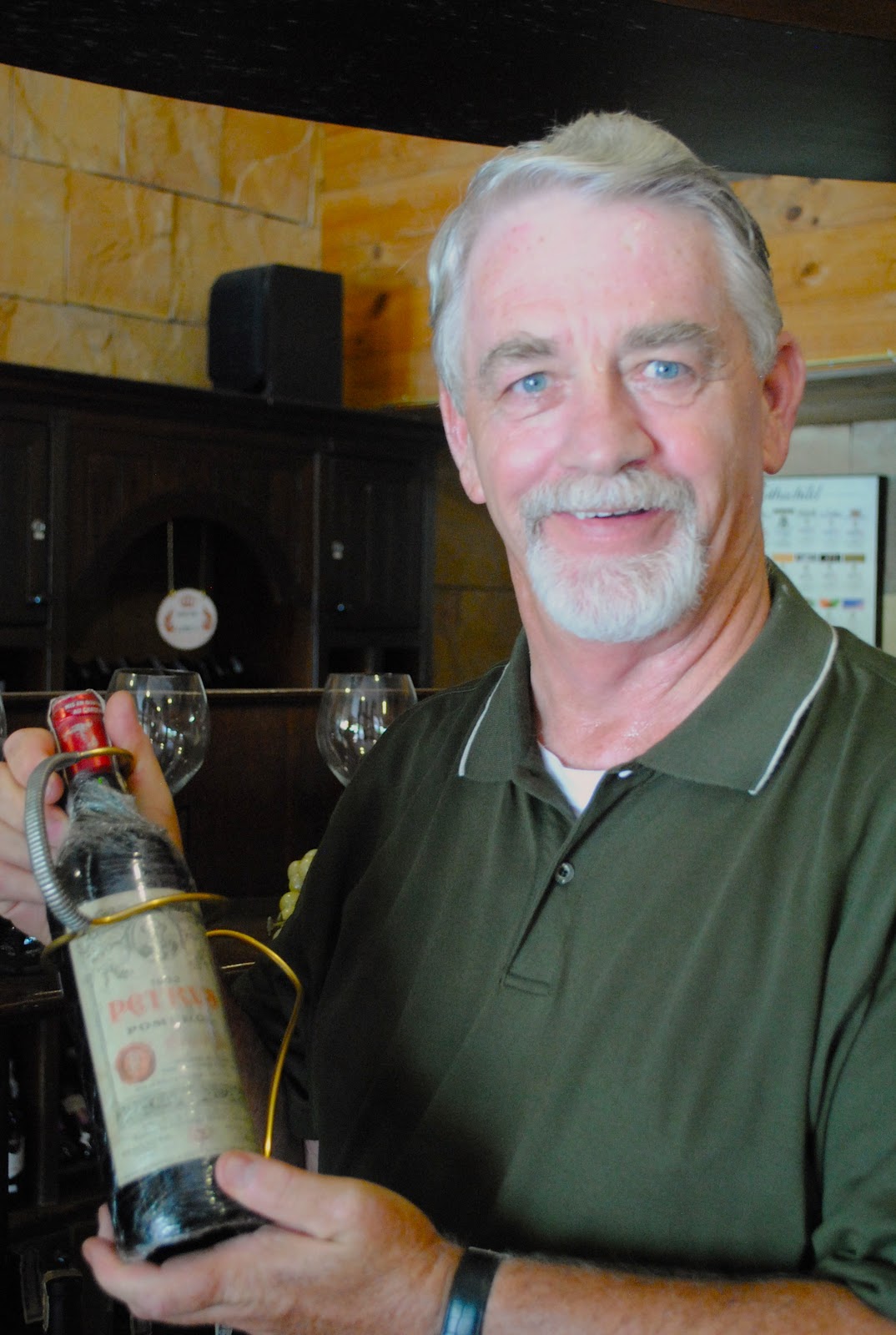 Roger's Grapevine The Wine Guy Seeks Out Wine in Thailand!