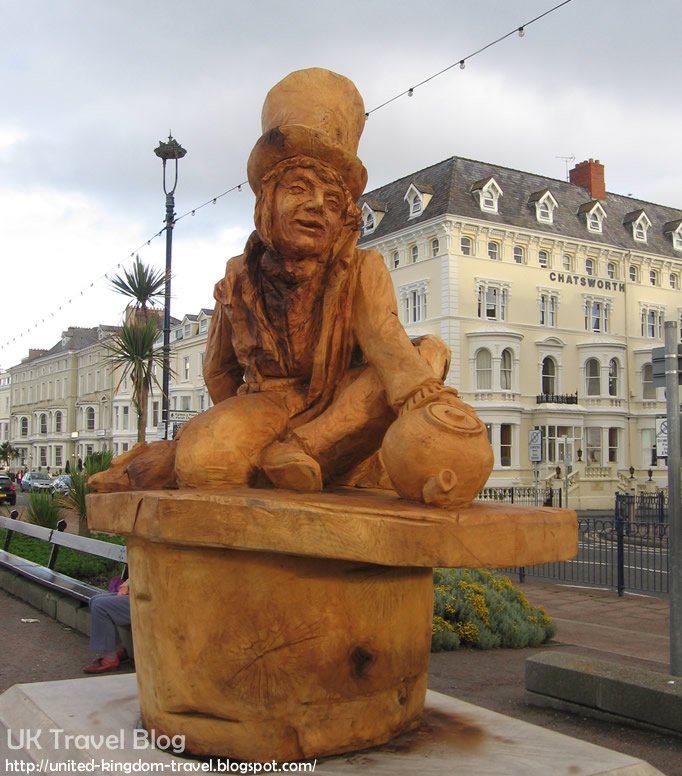 Llandudno North and West Shore, Promenade and Pier The Globe Trotter