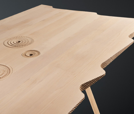 Wave Tisch von Salih Teskeredzic für Rukotvorine Holzmöbel Wave Tisch von Salih Teskeredzic für Rukotvorine Holzmöbel