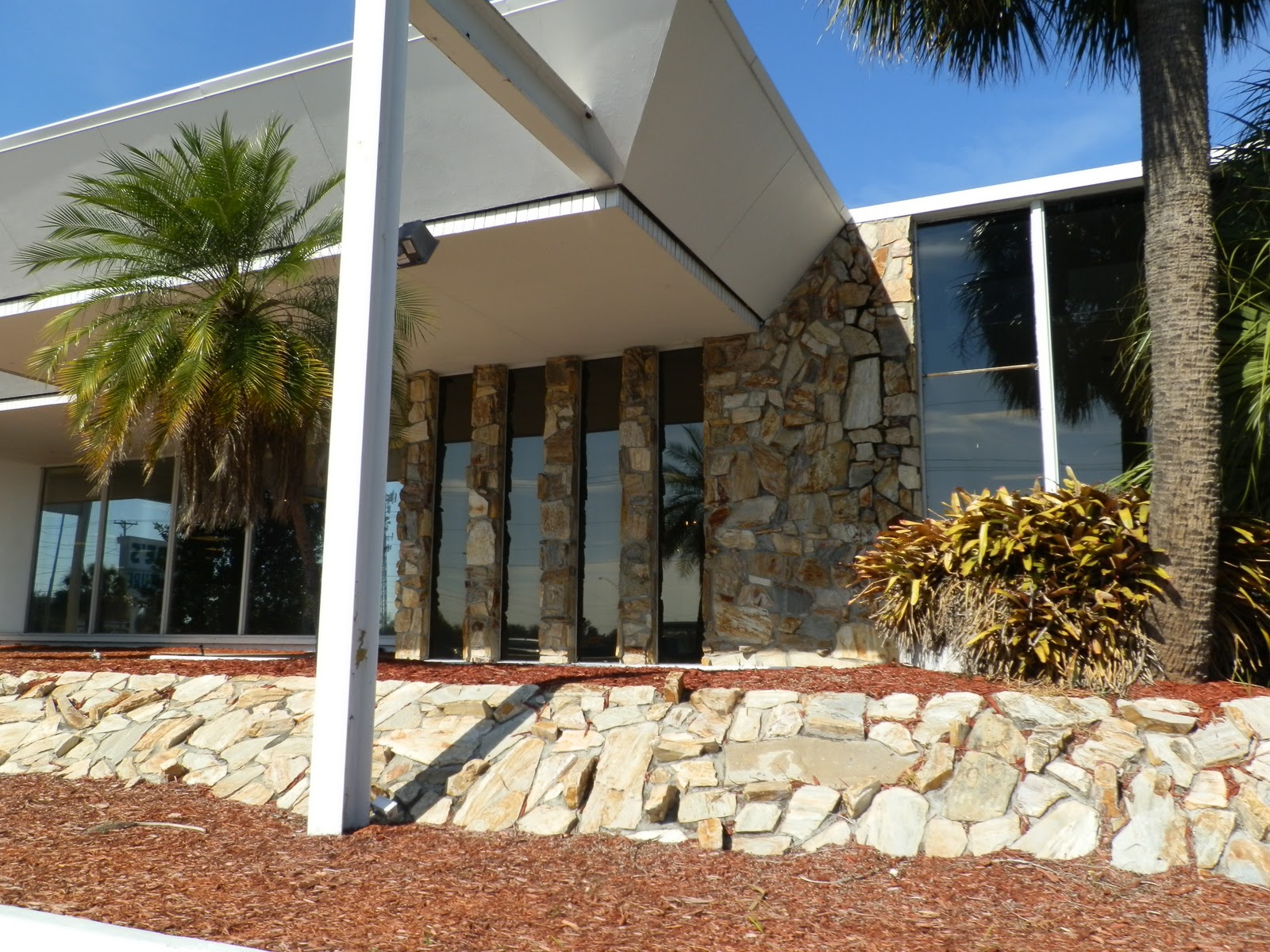 Places To Go, Buildings To See Kane's Furniture Tampa, Florida