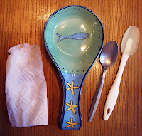 Spoon Rest, Small Spatula, Damp Paper Towel and Spoon