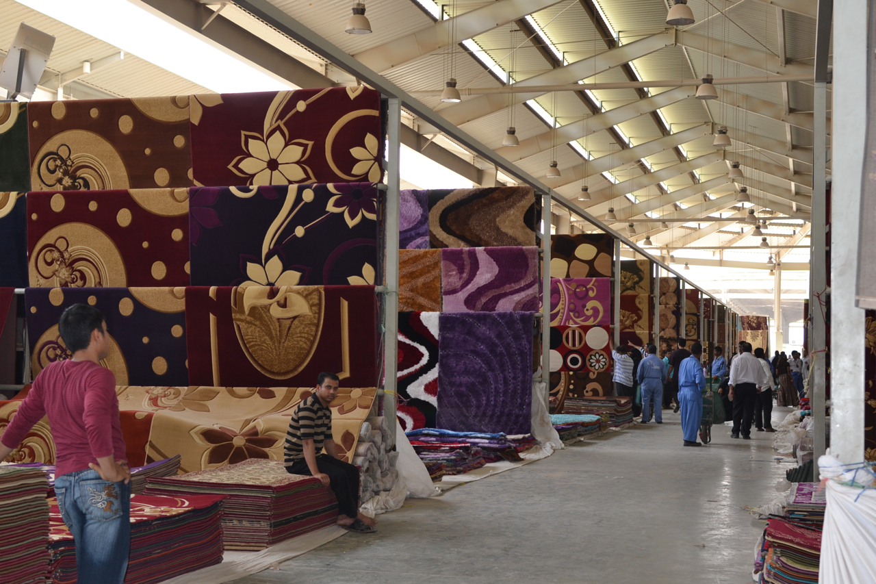 Quilt Me Happy! More Photos from the Kuwait Friday Market