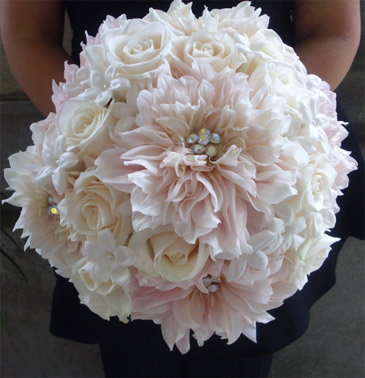 Pink dhalia and white roses Pink dhalia and white roses