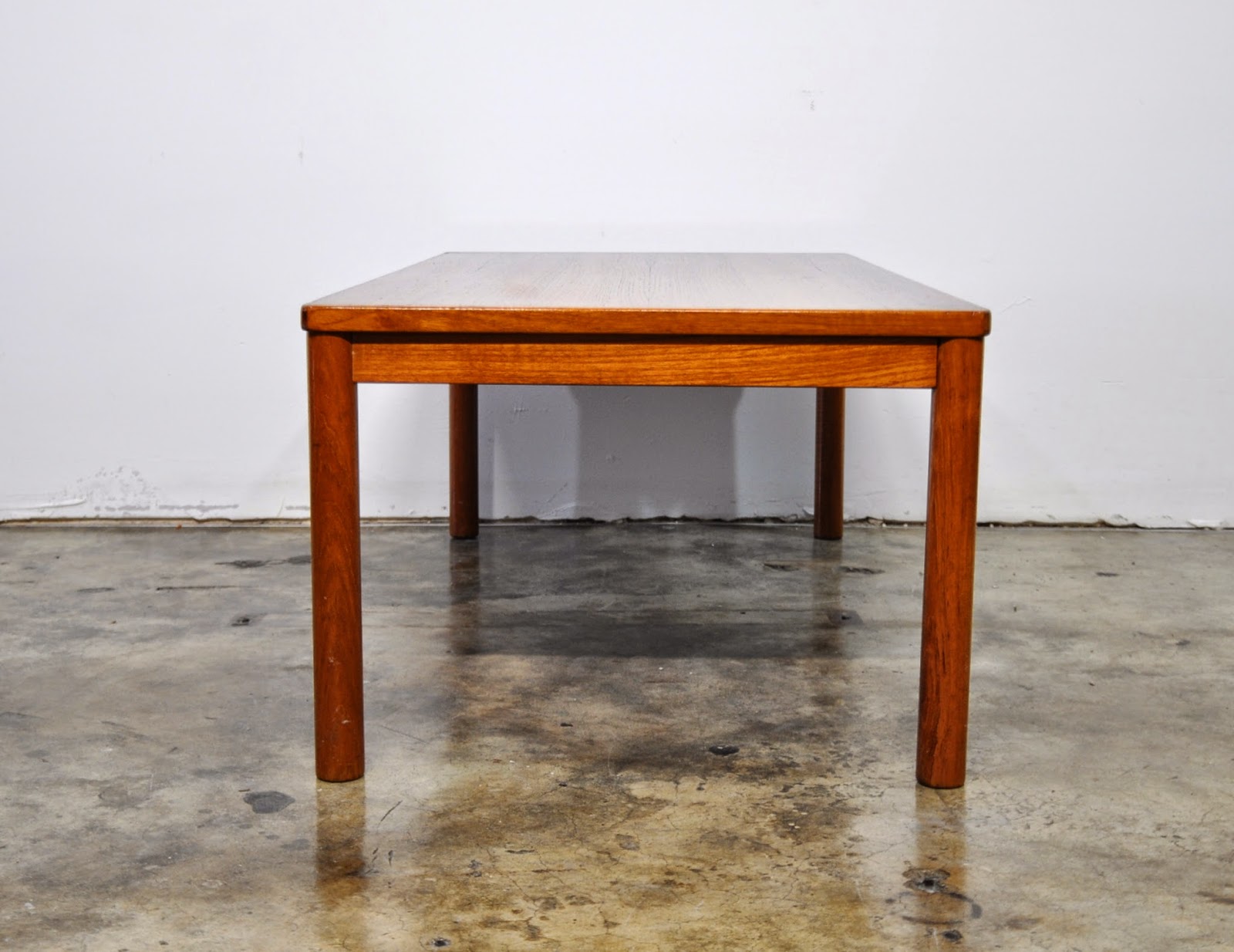 SELECT MODERN Danish Modern Teak Coffee or Cocktail Table