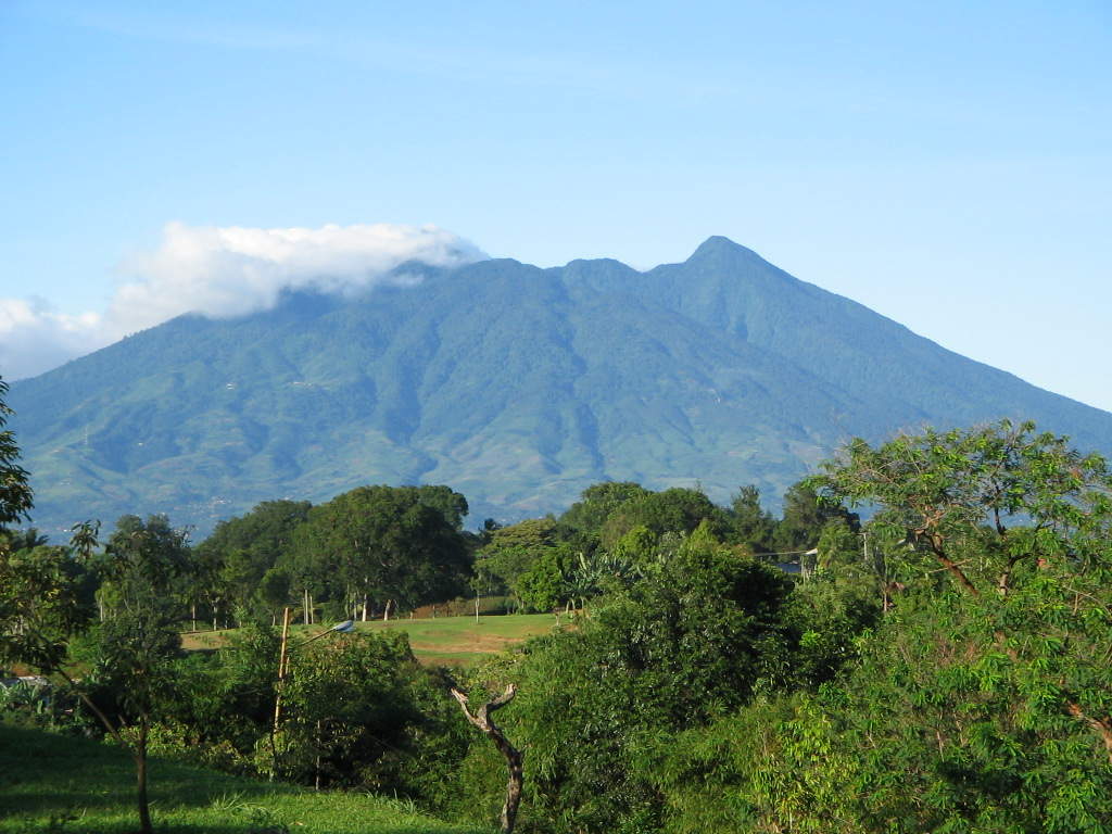 Cerita Gunung Salak Bogor
