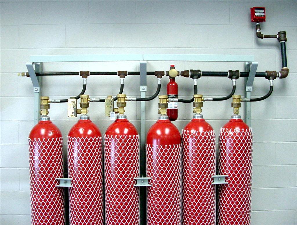 Featured image of post Co2 Fire Extinguisher Expansion Ratio - Verify extinguisher class check your co2 fire extinguisher&#039;s labeling to make sure it&#039;s safe for the types of fires that could happen in the immediate area.