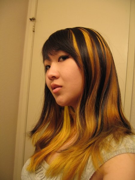 cool yellow hair highlights hairstyle