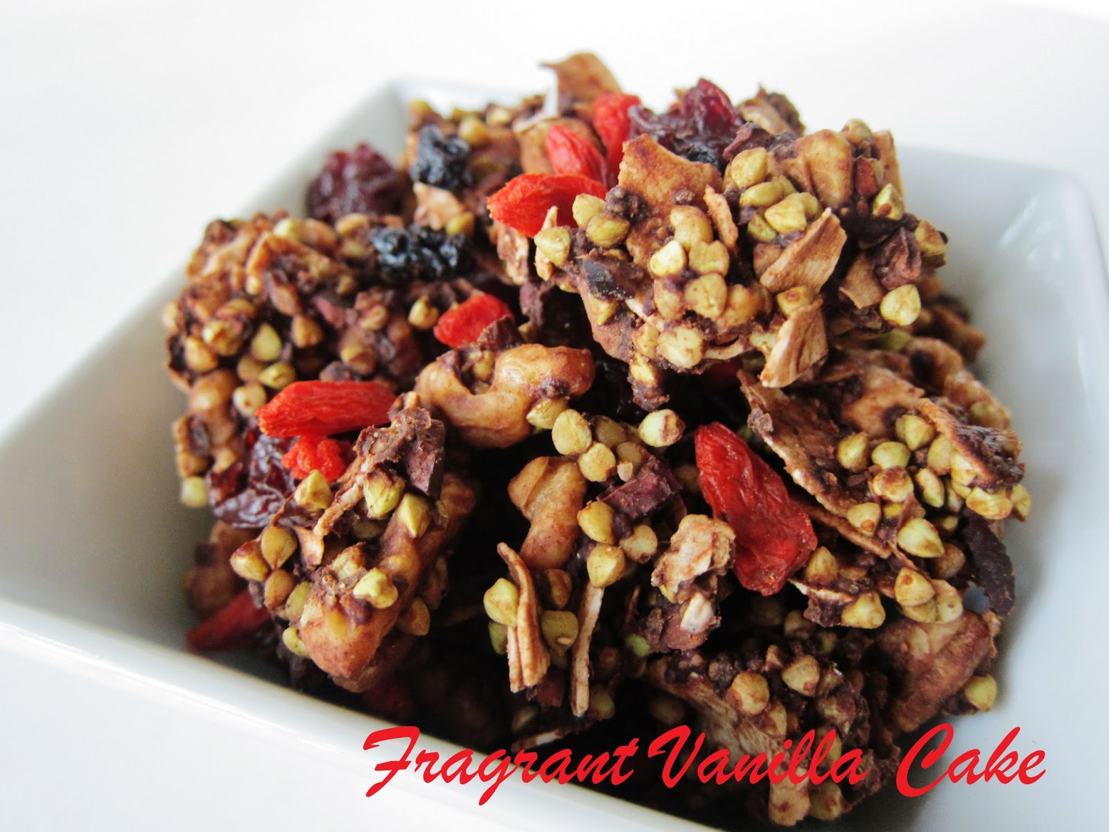 Raw Superfood Cacao Granola Fragrant Vanilla Cake