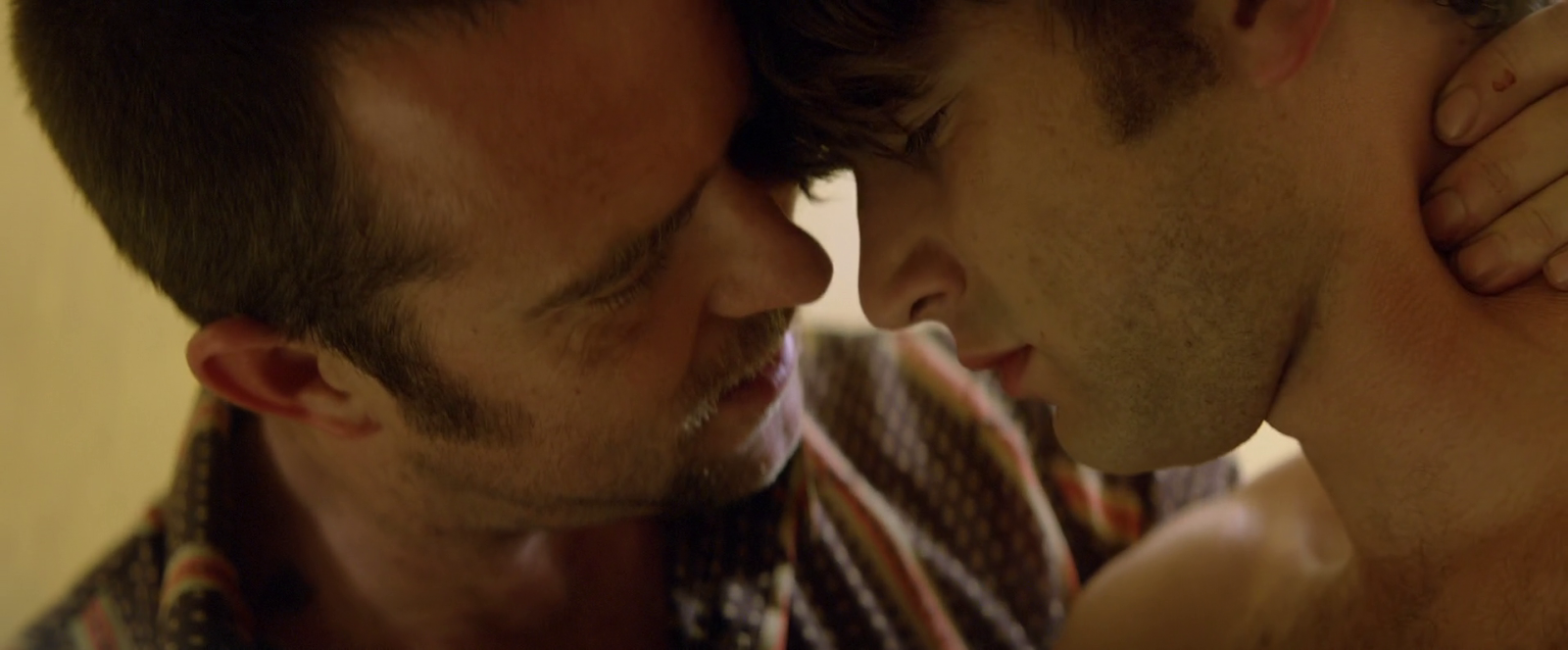 Alex Russell & Sullivan Stapleton: Scena Gay.