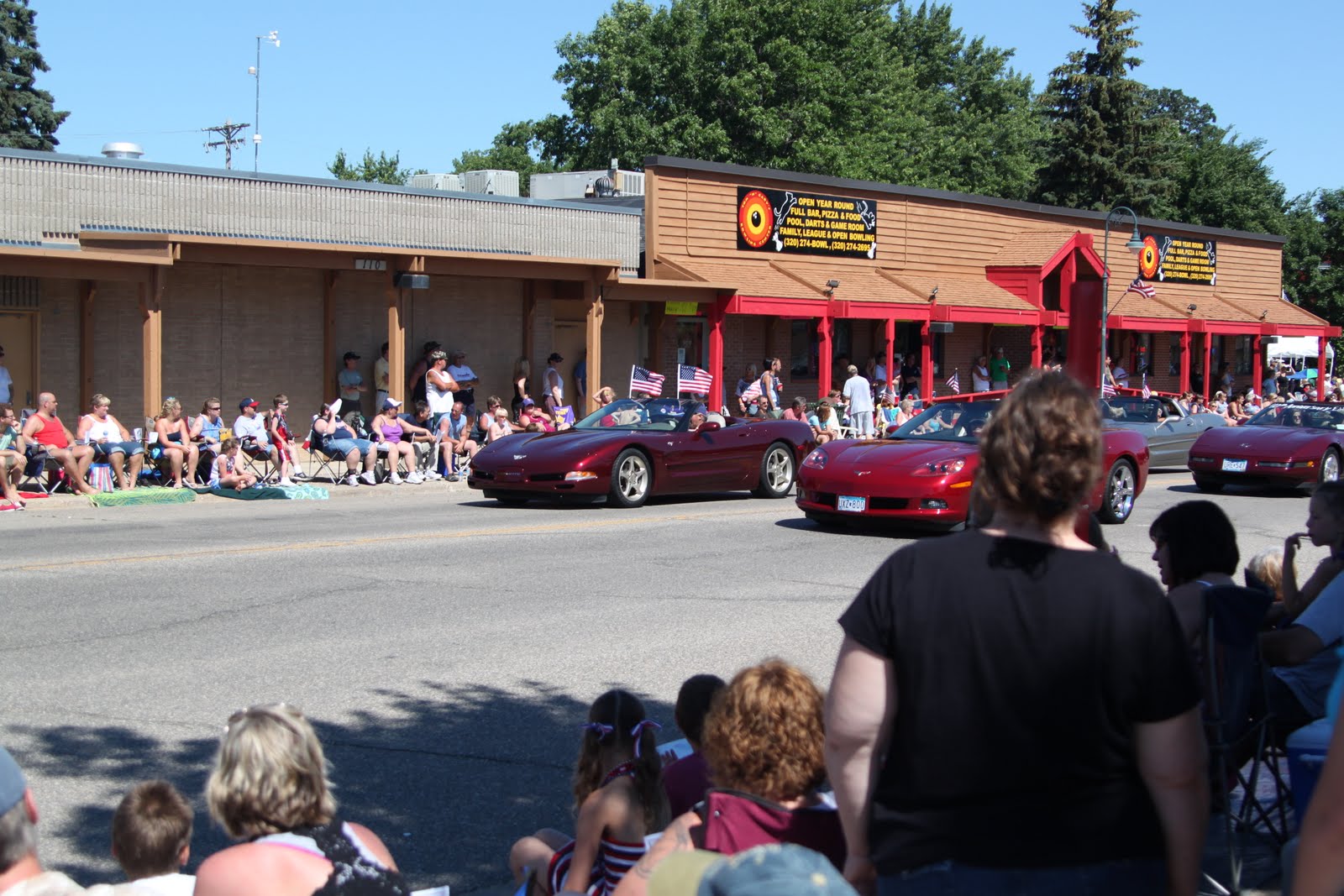 elliottsurf 4th of July parade Annandale MN
