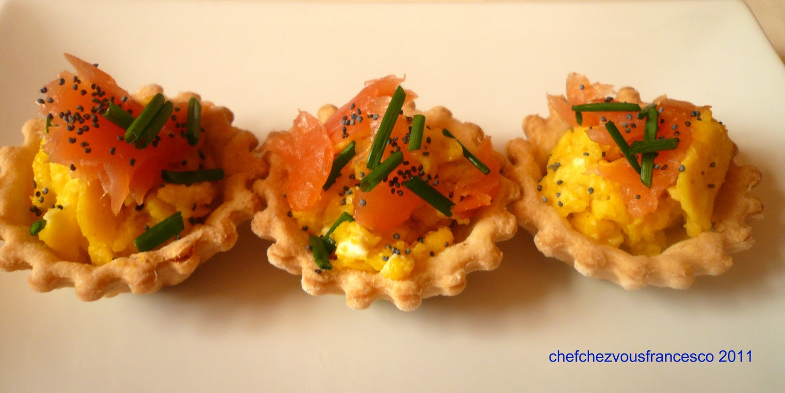 Chefchezvous: Cestini di pasta frolla salata con uova e salmone
