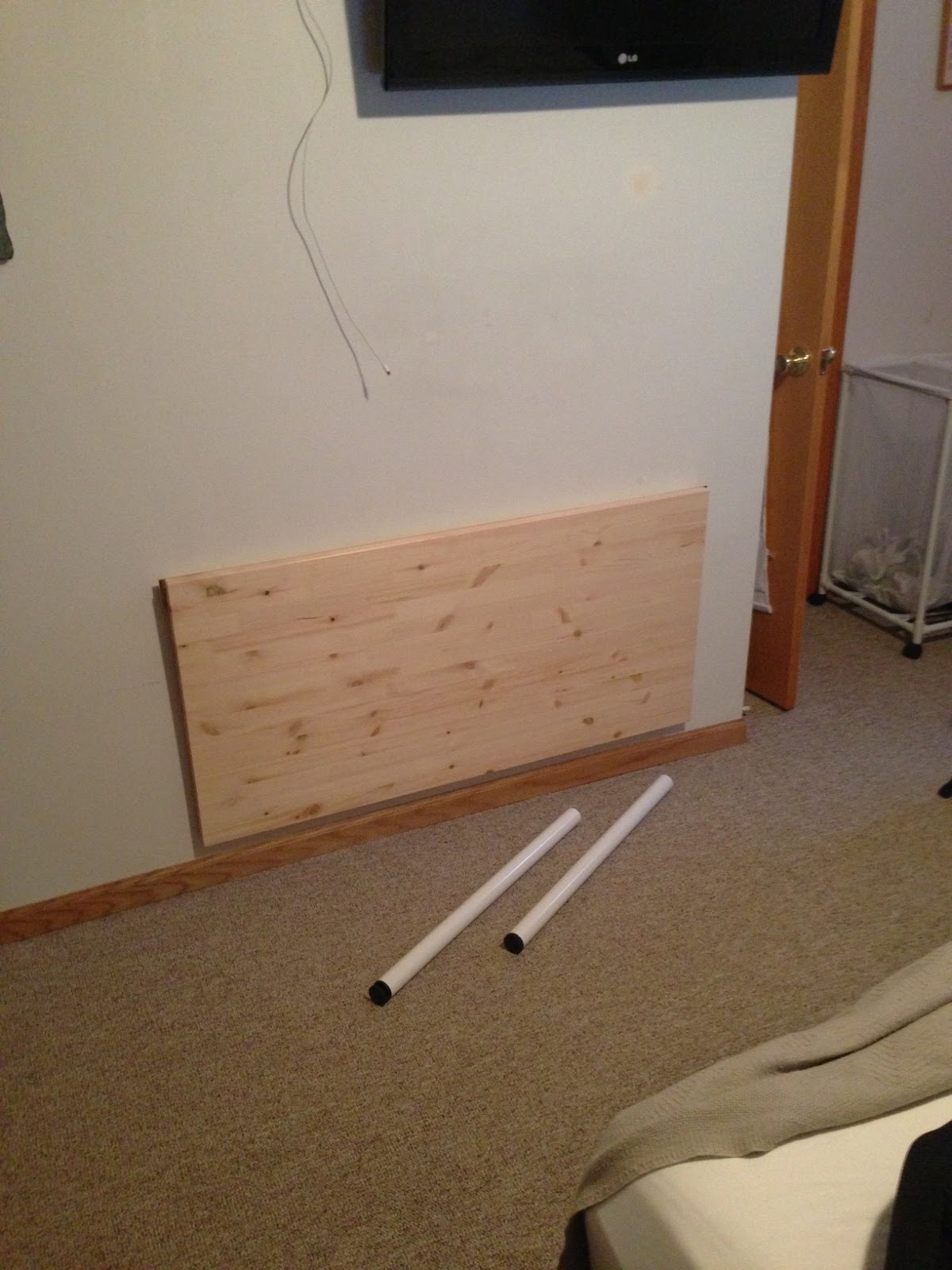 Bill's Fold Down Wall Mounted Desk How to build a wall mounted fold