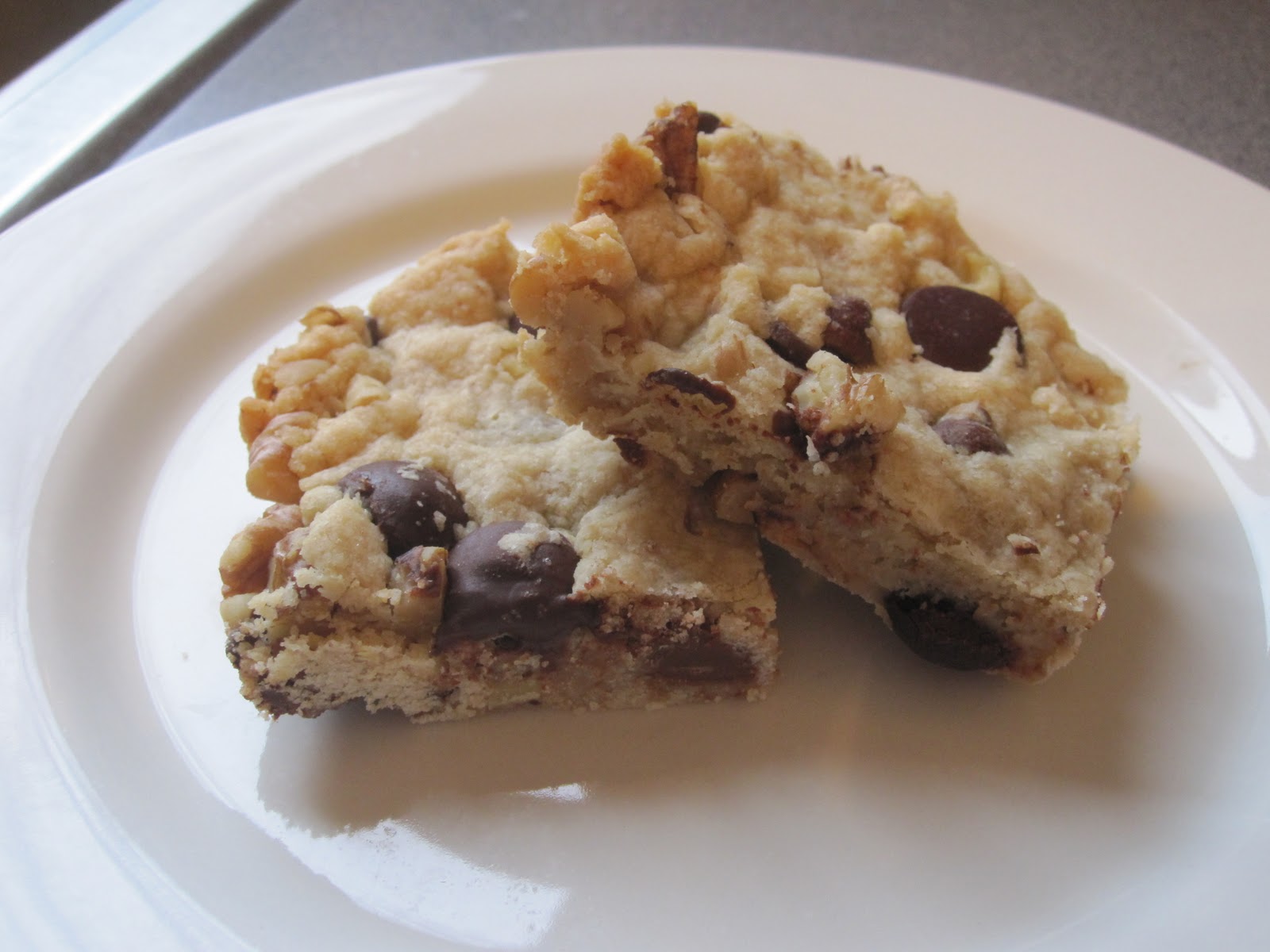 Chocolate Chip Nut Bars
