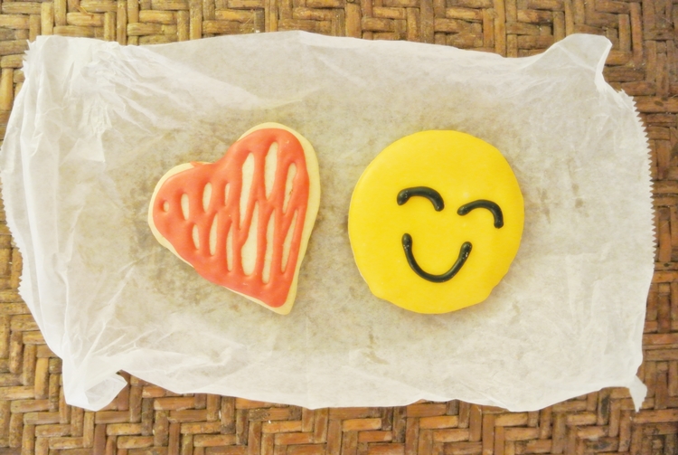 love heart smiley cookie