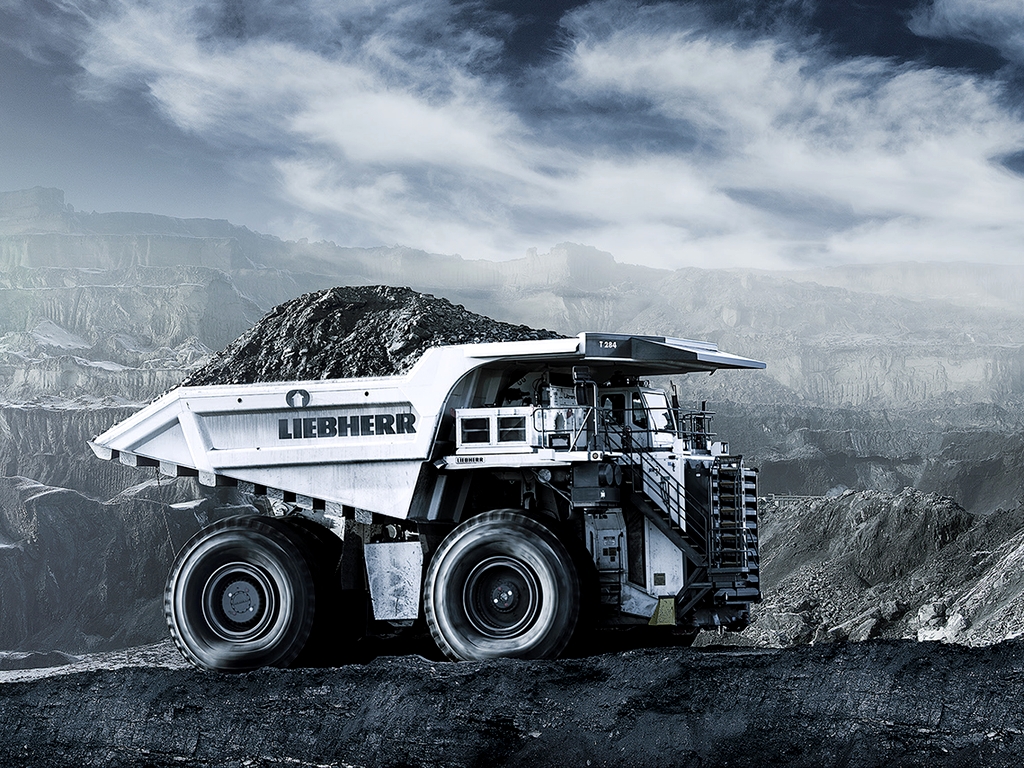 The World's Largest Mining Dump Trucks ~ Mining Engineer's World