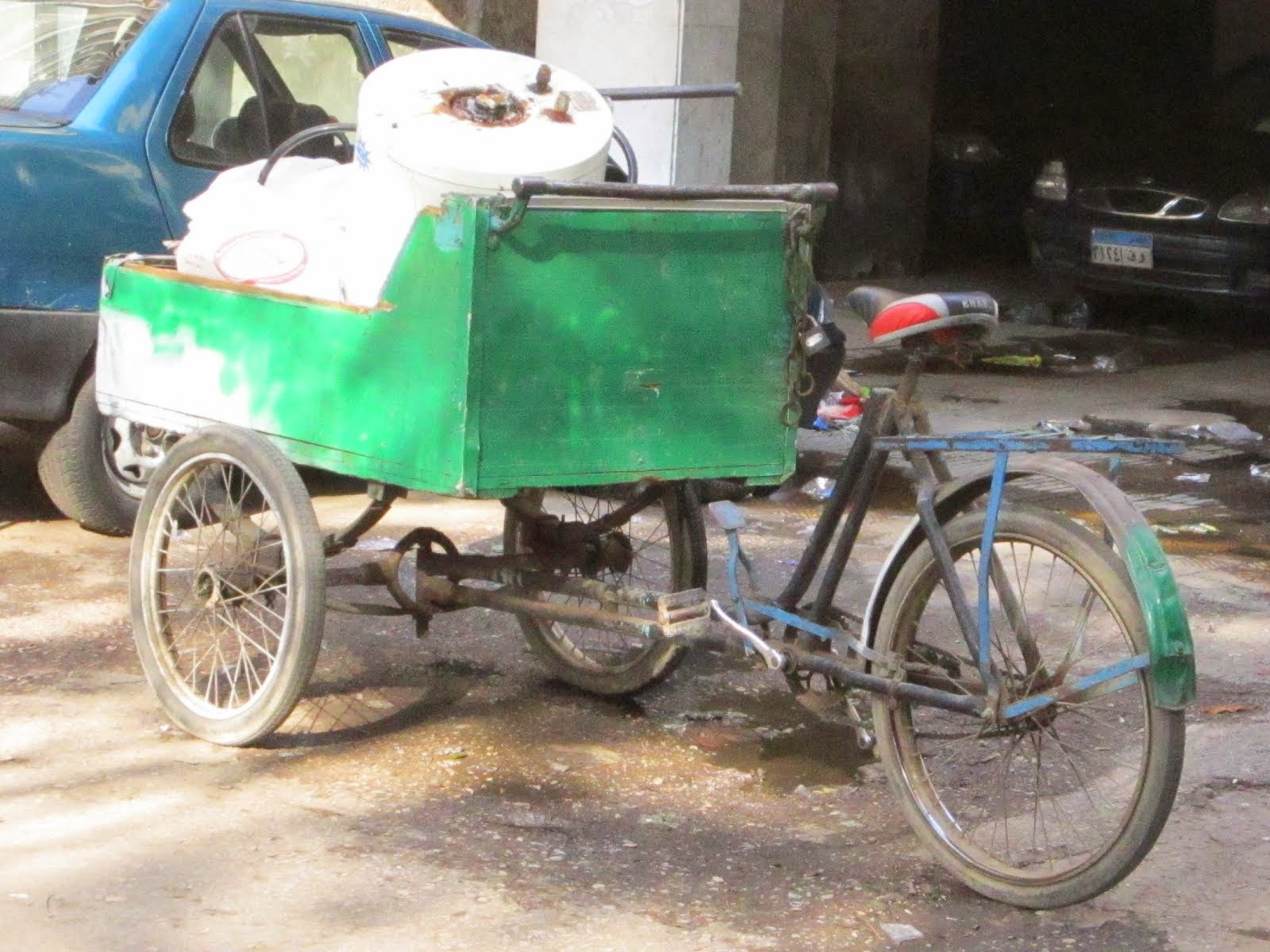 Another Cool Bicycle Used for Sustainable Transport in Cairo