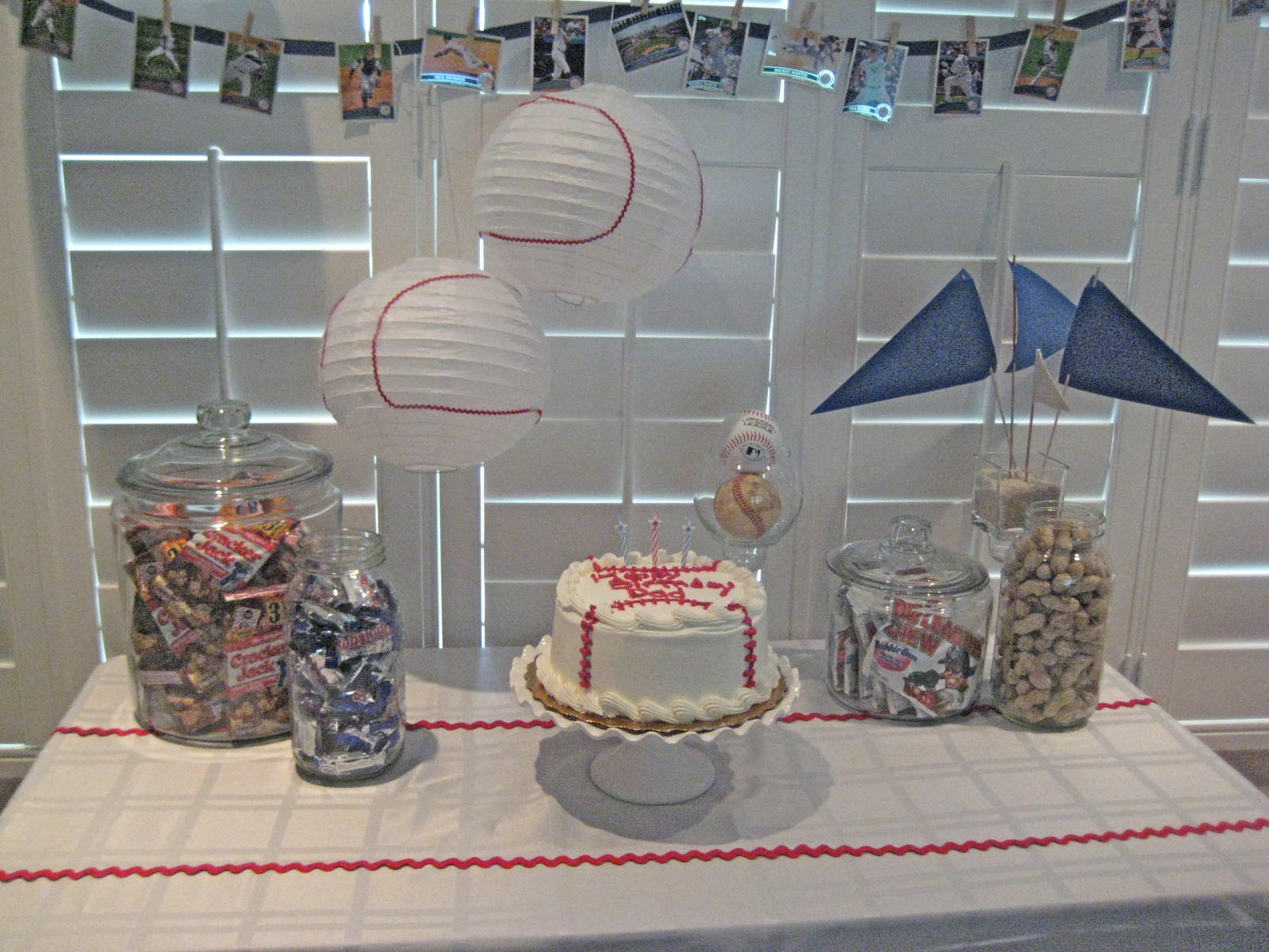 Creative Party Ideas by Cheryl Baseball Party...Go New York Yankees!