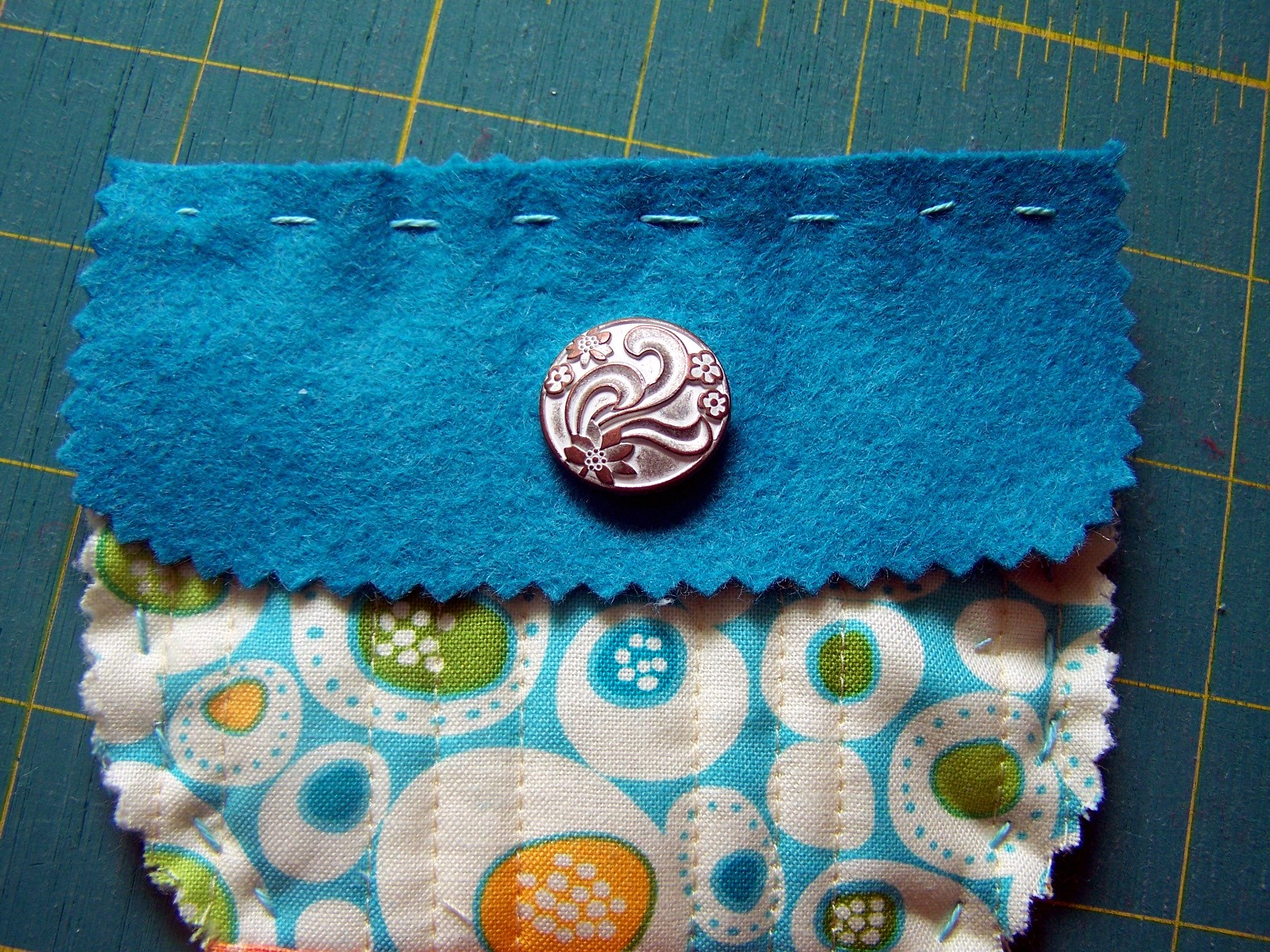 Quilt Taffy Scissor Keeper Tutorial