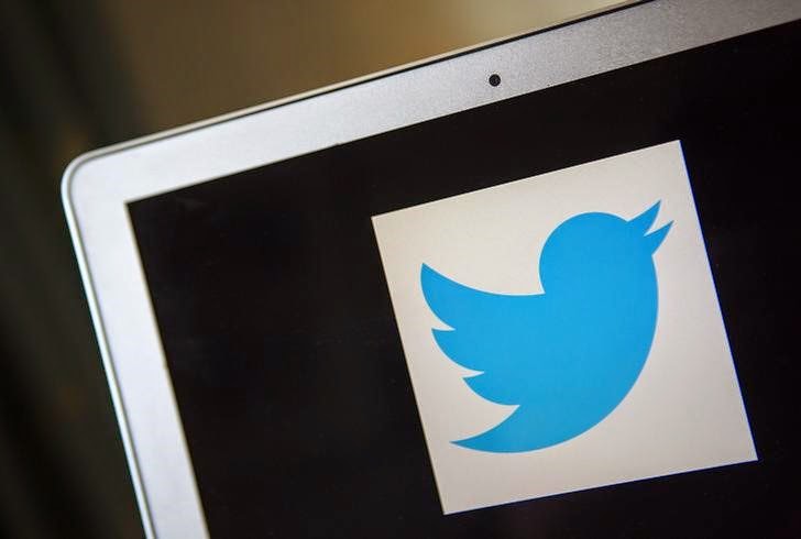 Twitter gana 14,6 millones de dólares en segundo trimestre La red social Twitter anunció hoy unos beneficios de 14,6 millones de dólares en el segundo trimestre de 2014, que superaron las expectativas de los analistas, frente a los 16,4 millones de pérdidas del mismo período del año pasado. Además, los ingresos de la empresa durante ese trimestre ascendieron a 312 millones de dólares, lo que supuso un incremento interanual del 124 por ciento. EFE