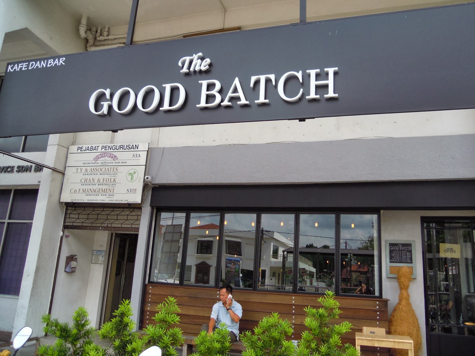 LOVE LIFE, CHERISH MOMENTS Exploring Damansara Uptown Departure