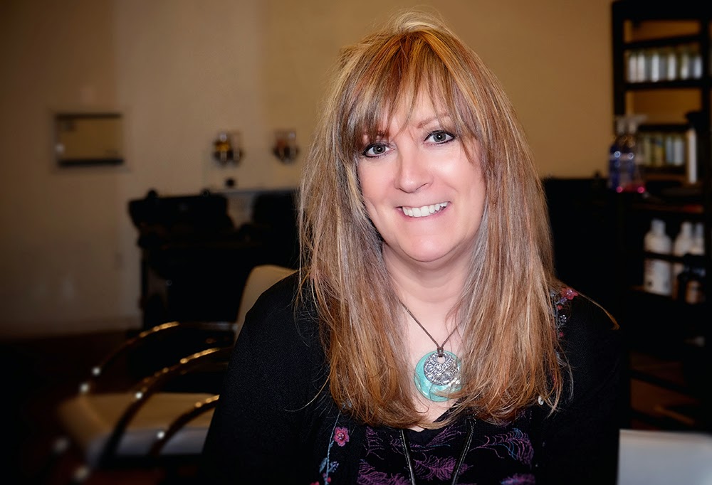 The Queen's Table DNa Lab Organic Hair Chemistry Salon Healthier Hair