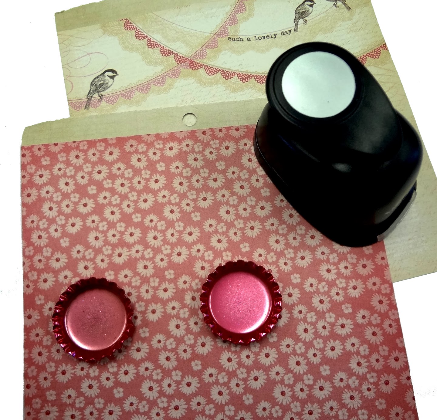 Resin Crafts Glittered Jewelry Resin Bottle Cap Pendant Hobby Lobby