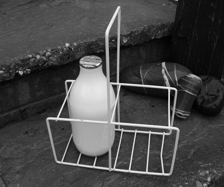 rambles with a camera: Memories of glass milk bottles