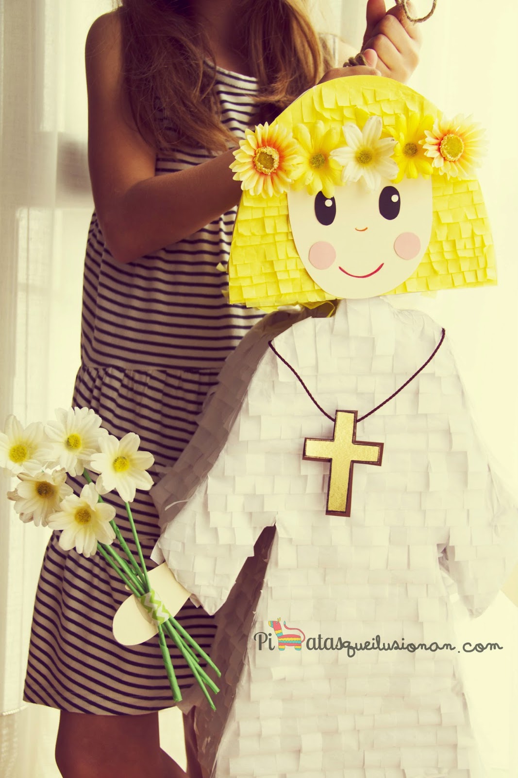 Piñatas que Ilusionan Una piñata para tu comunión