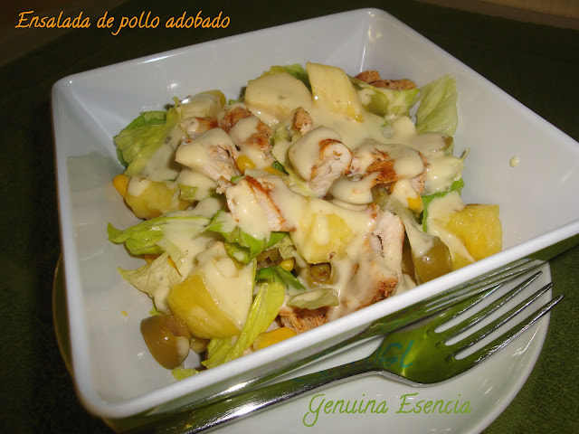 Ensalada De Pollo Adobado
