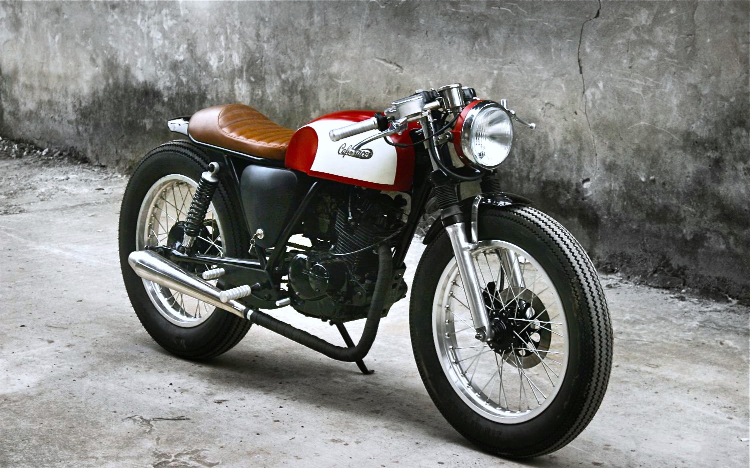 Moto En A Cafe Racer Duongdoan Moto En A Cafe Racer Duongdoan