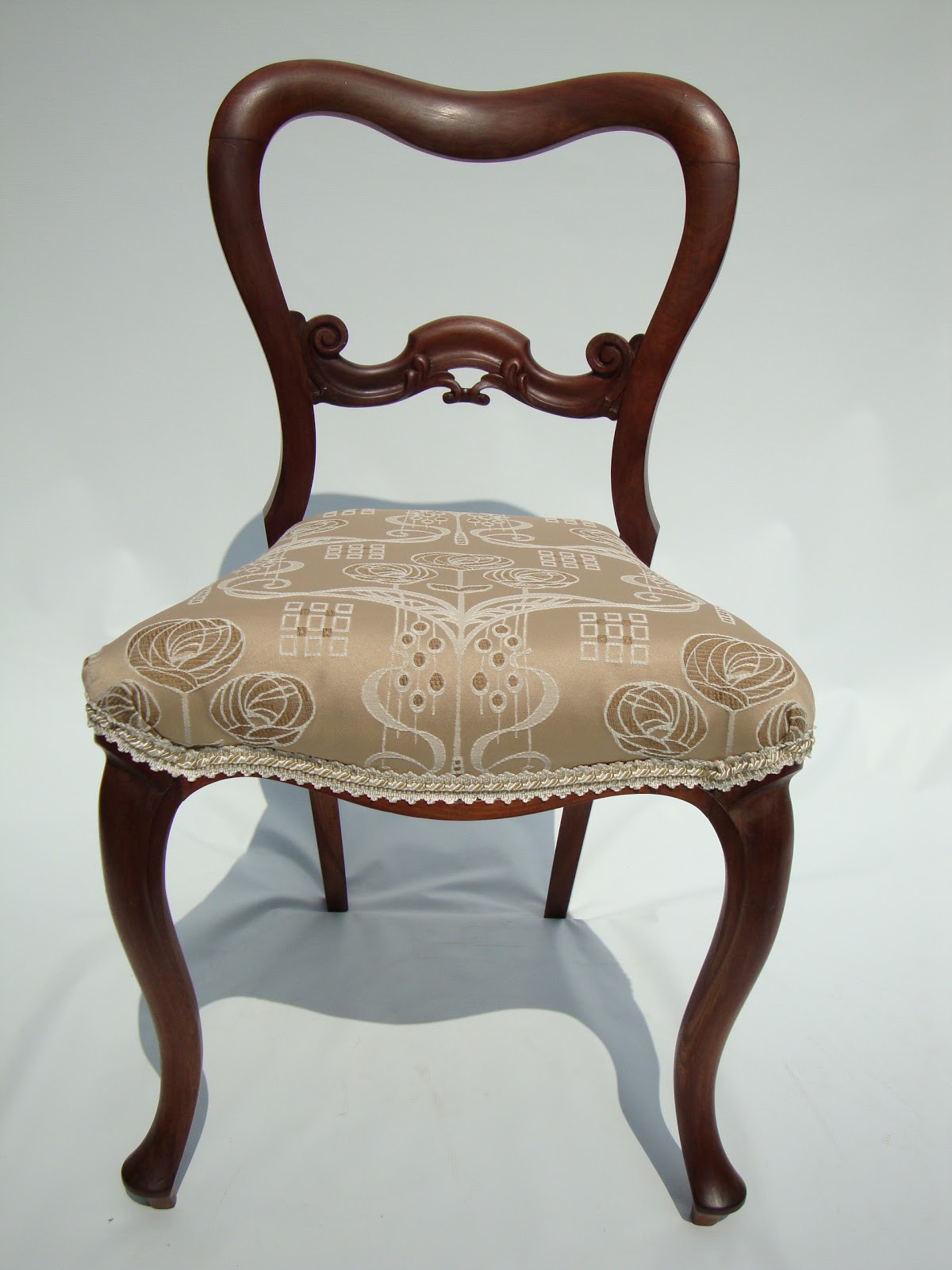 Balloon Designs Pictures Balloon Back Chair