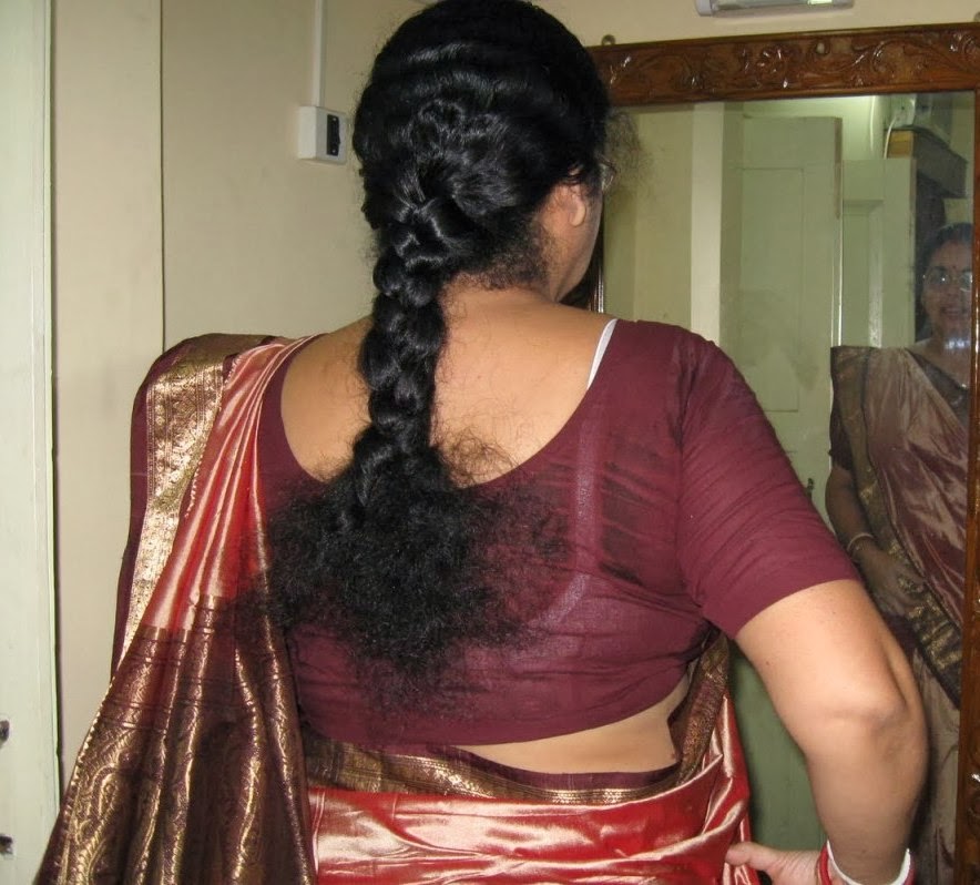 Aunty blouse removing photos