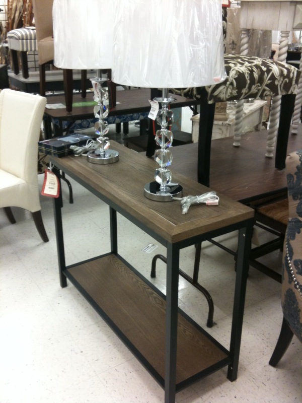 Hilary Dow Ward TJ Maxx on Summer!