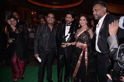 SRK and Deepika promote Chennai Express at IIFA 2013  