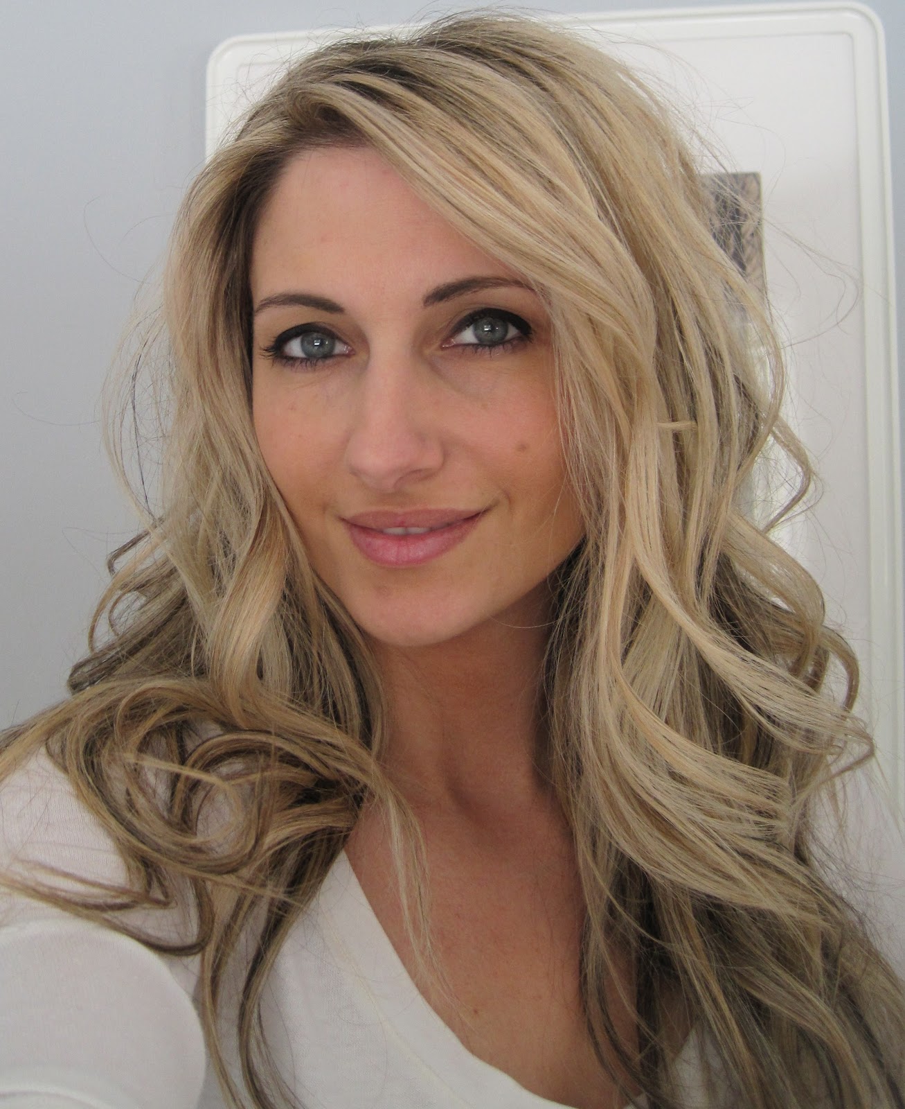 Brown With Blonde Underneath Hairstyles - yo4ts2f