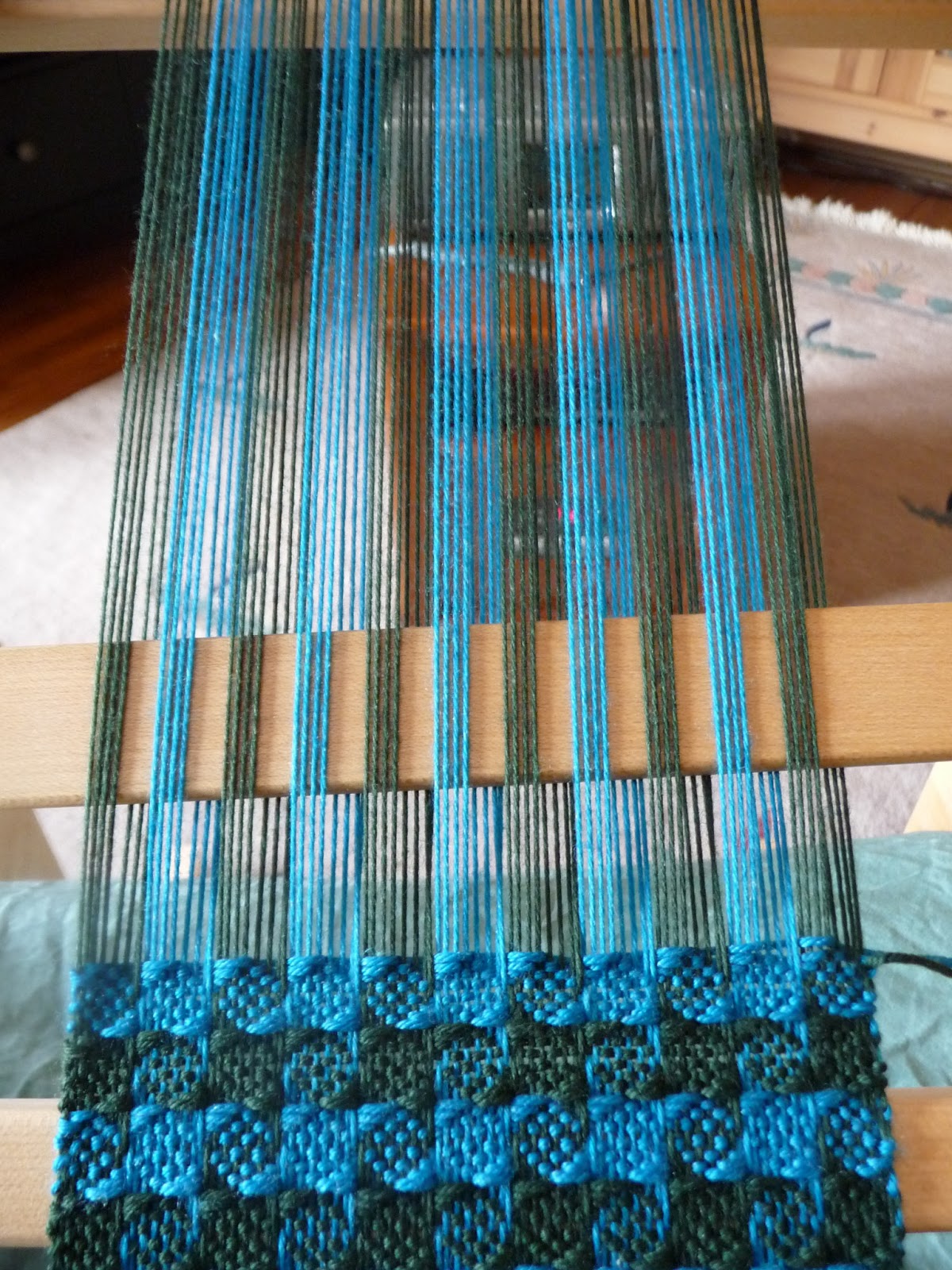 FarmNana's Fiber Frenzy Rigid Heddle 8shaft Pinwheel Weave!