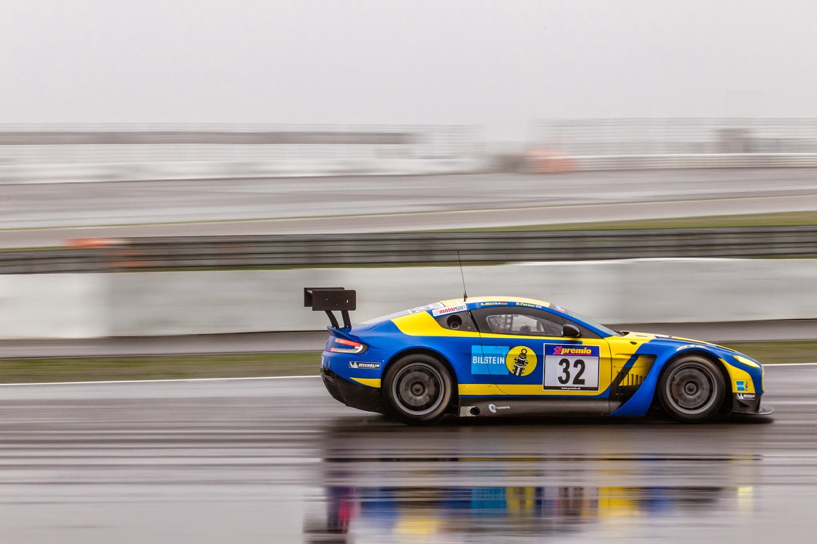 Aston Martin Returns To The Ring