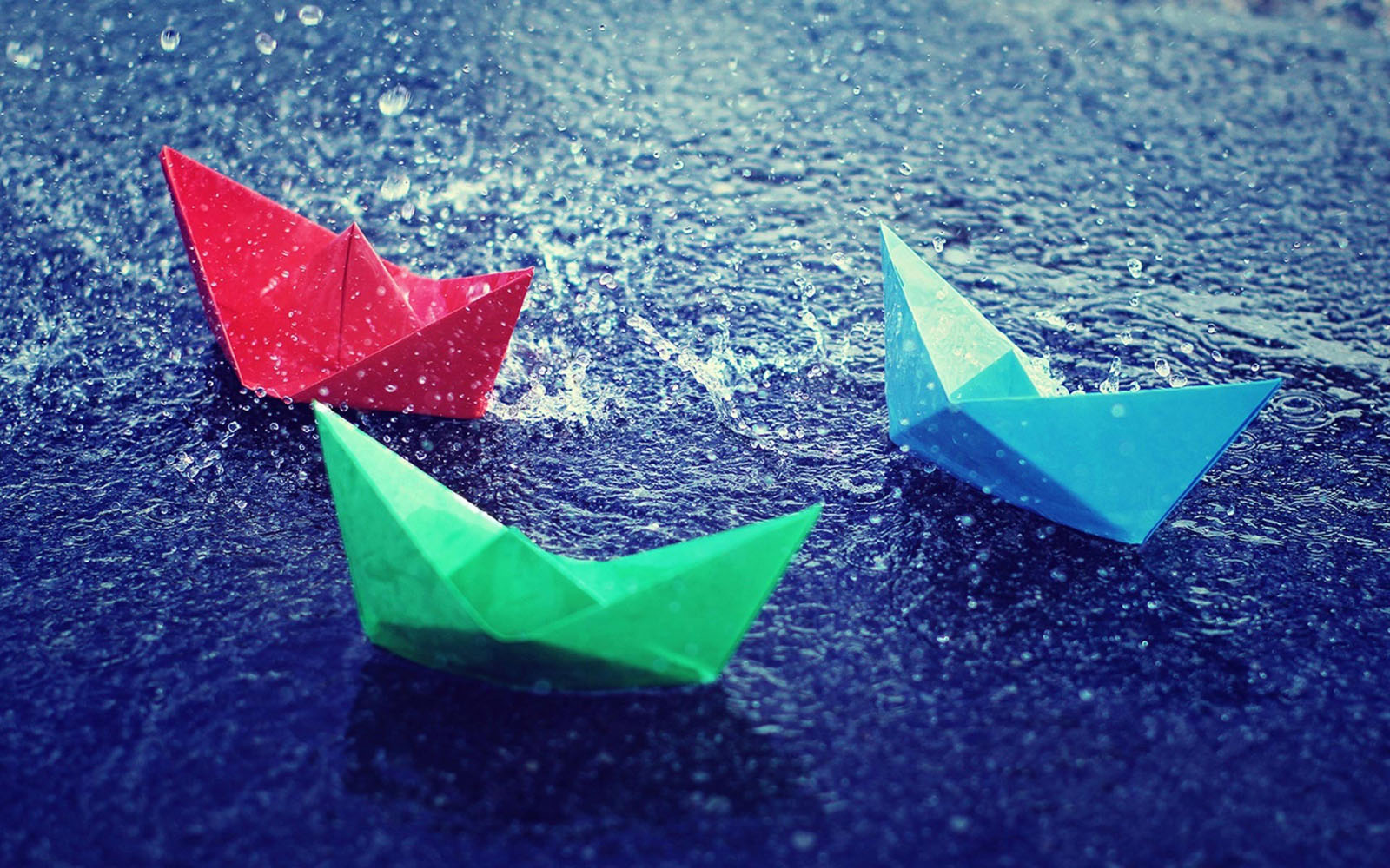 http://2.bp.blogspot.com/-XHxkk5B81J8/T4A_ckRoGaI/AAAAAAAAB50/xQTg2ngWnT8/s1600/Paper+Boats+Wallpapers+1.jpg