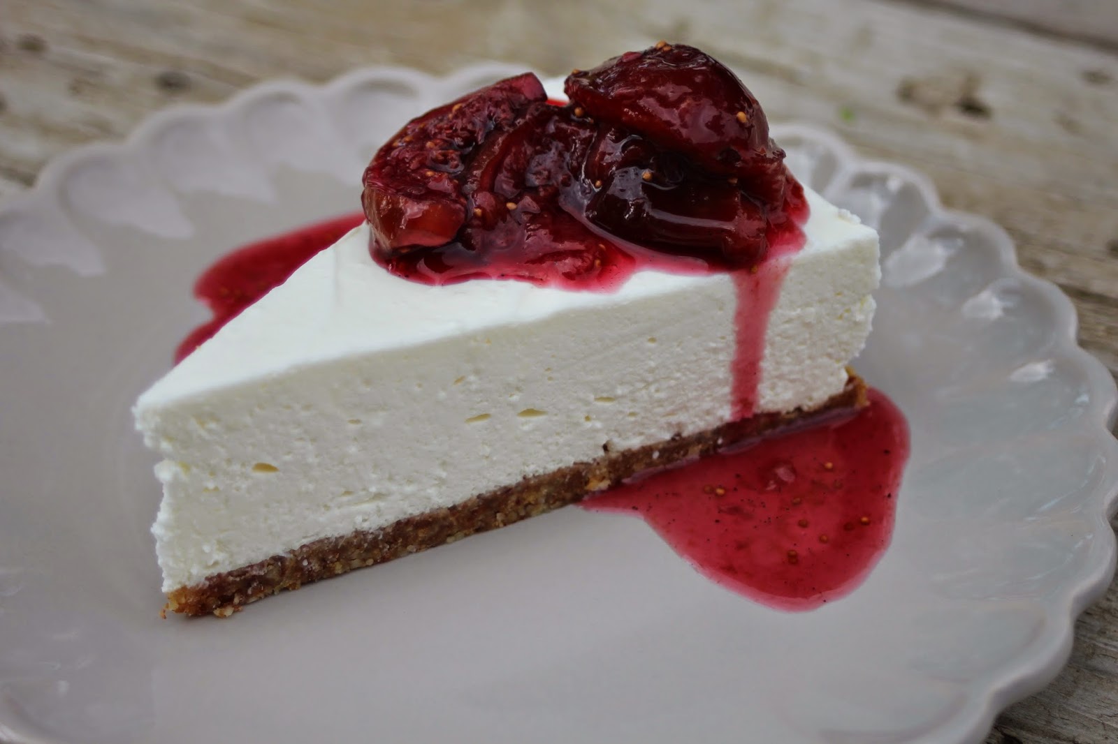 Paulas Frauchen: Crème‑fraîche-Cheesecake mit Feigenkompott