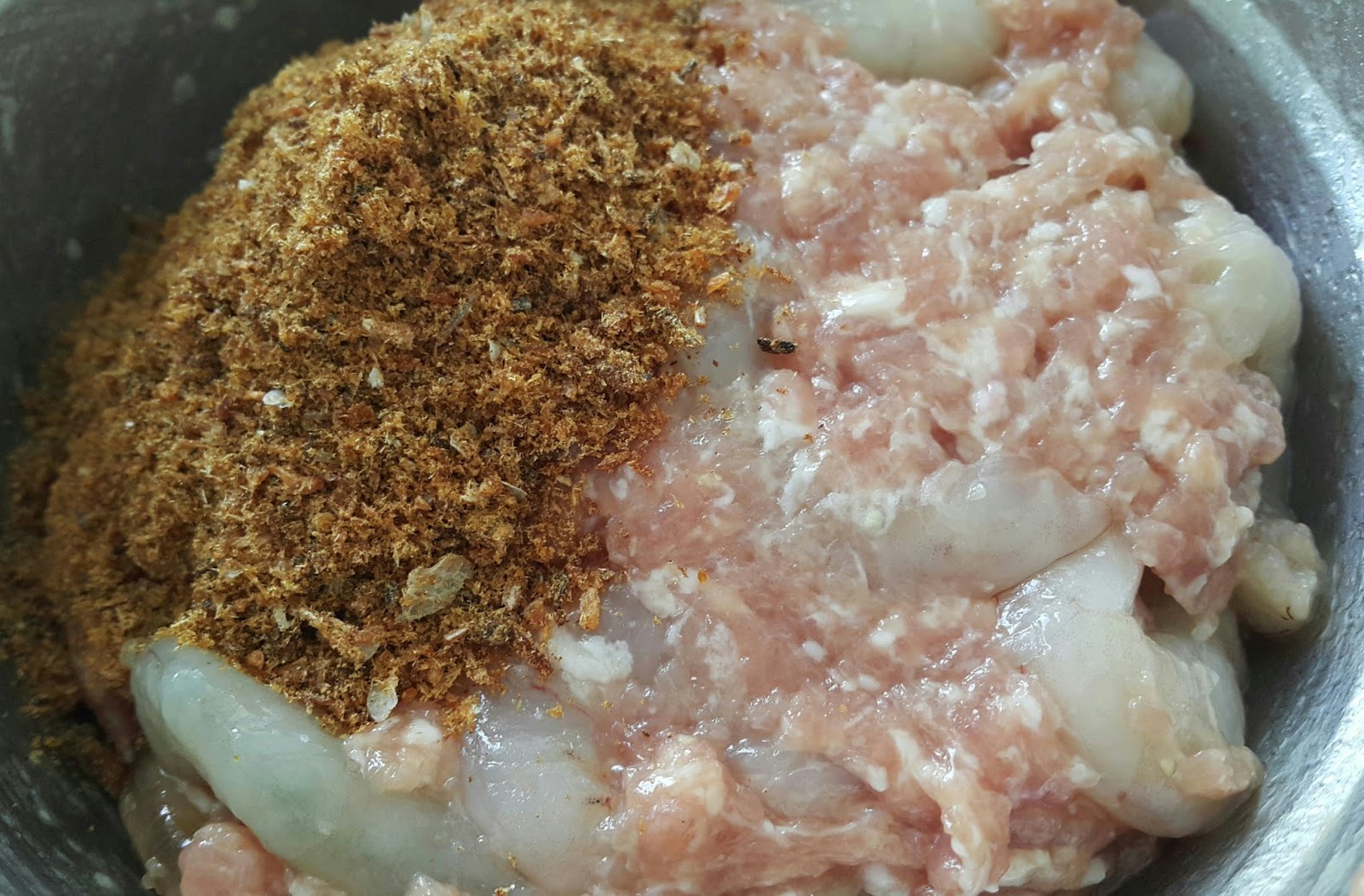 大地魚處理, 大地魚湯雲吞 Preparation of dried flounder, dried flounder soup wonton Rita Shum