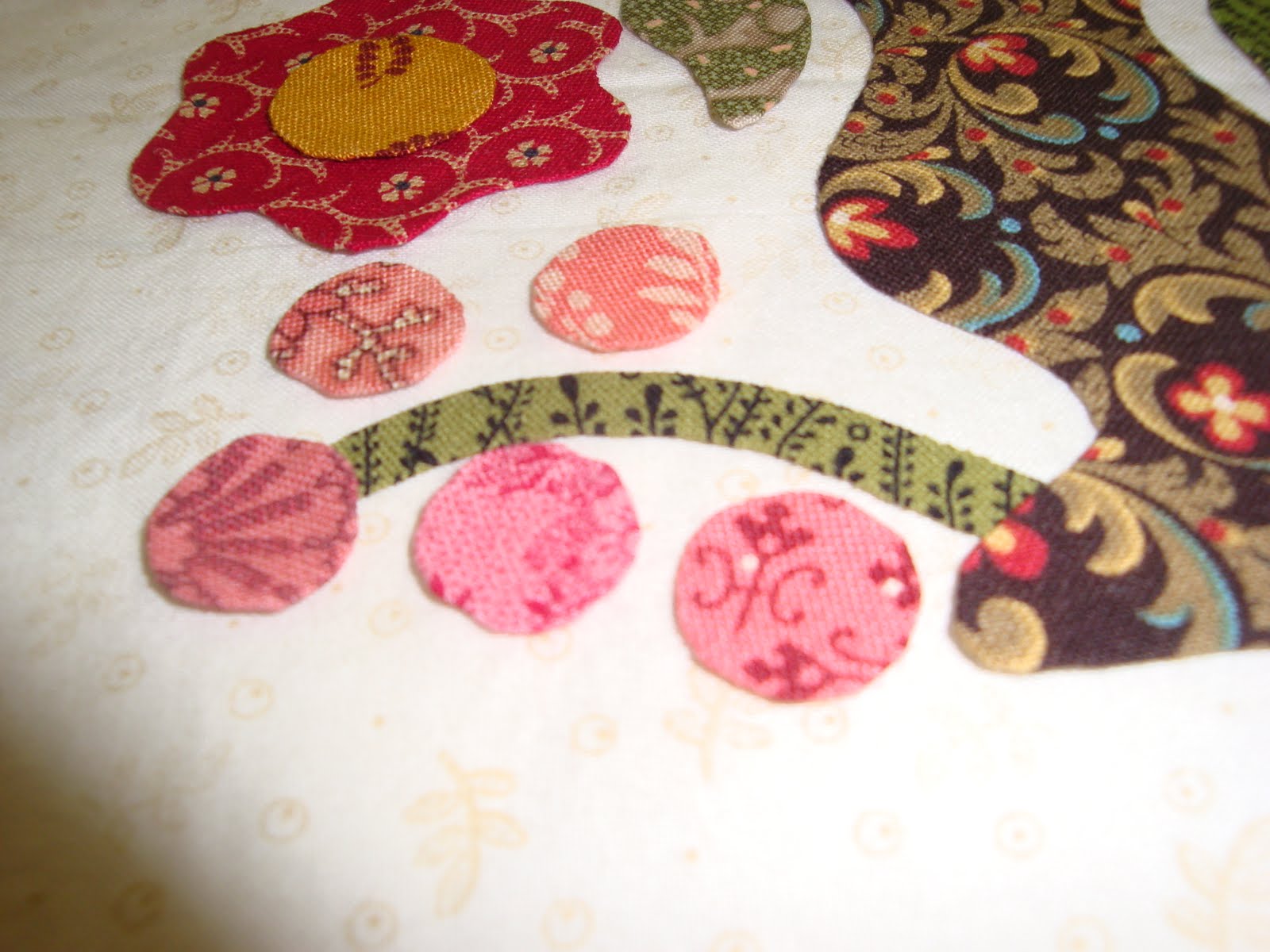 FABRIC THERAPY Glue stick applique, the tutorial PART TWO...