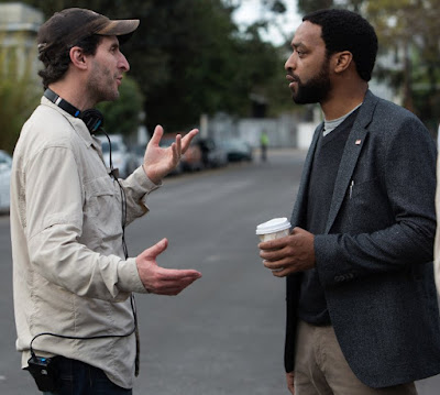 Chiwetel Ejiofor on the set of Secret in Their Eyes